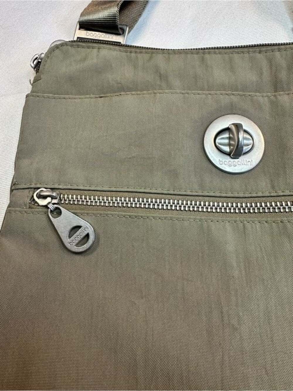 Baggallini Olive Green Crossbody Bag with Silver Hardware - Picture 3 of 9